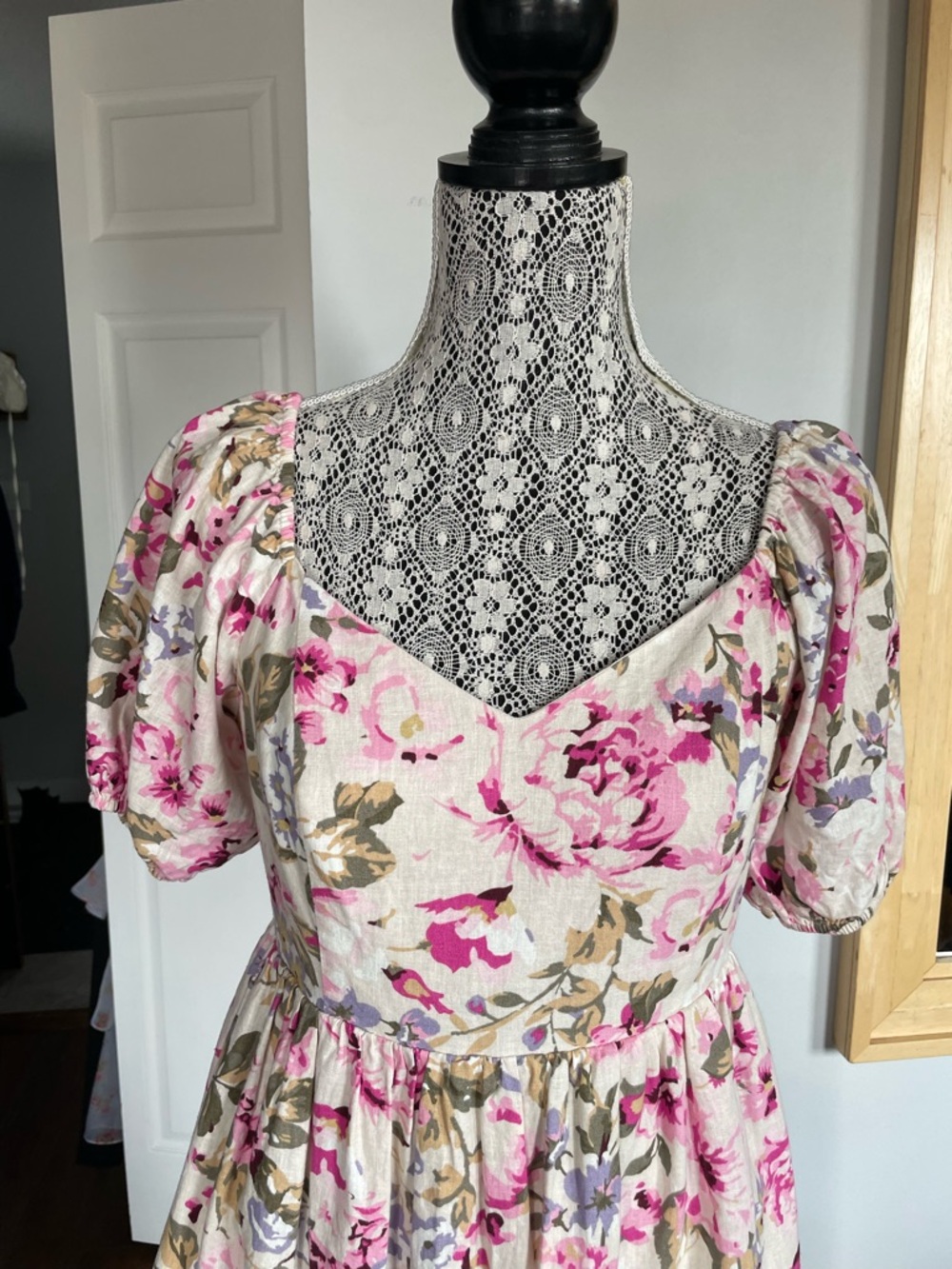 Cottagecore Cotton Linen Puff Sleeve Tiered Floral Sleeve Midi Dress. Small - Picture 2 of 7